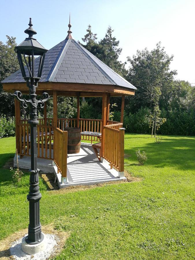 Tower View Lodge Енніс Екстер'єр фото